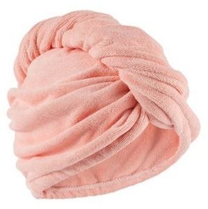 🧖🏼‍♀️ Refreshments Towel w/ A Twist Wrap